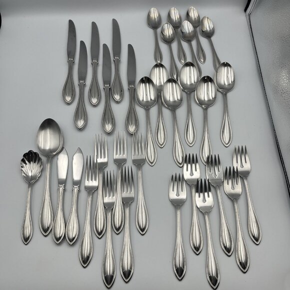 Oneida American Harmony Flatware Set For 6 Plus 4 Serving 34 Pieces In Total - Picture 1 of 8
